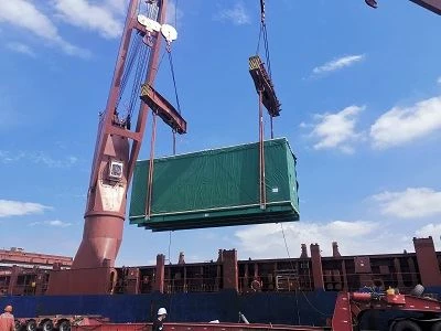 Seconda consegna dei moduli del fascio tubiero del condensatore per una centr...